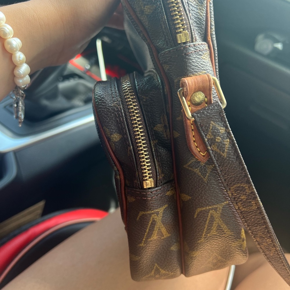 Louis Vuitton Brown Monogram Canvas Crossbody Bag with Tan Accents - Picture 4 of 16